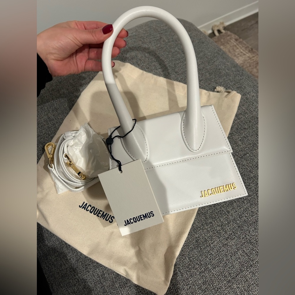 NEW- Jacquemus Le Chiquito Moyen Leather Top-Handle Bag